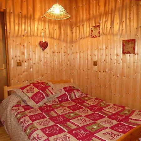 Demi-chalet L'ancolie -- Prox Pistes Apartment
