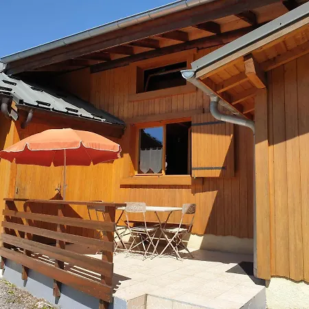 Demi-chalet L'ancolie -- Prox Pistes * Les Carroz d'Araches
